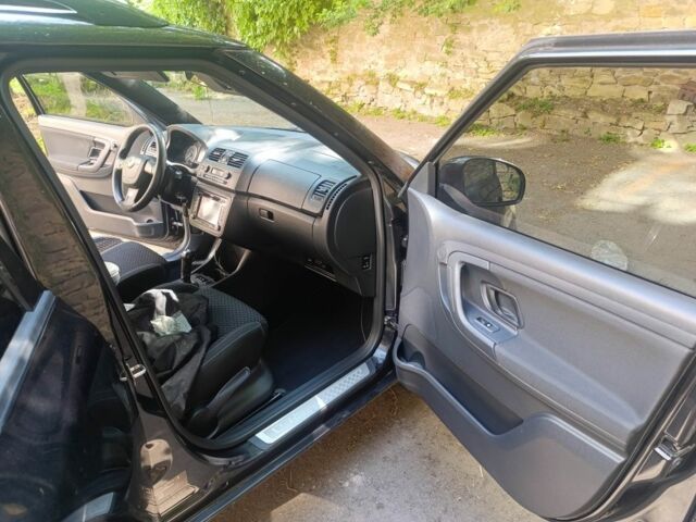 Черный Шкода Фабия, объемом двигателя 1.4 л и пробегом 256 тыс. км за 6234 $, фото 9 на Automoto.ua