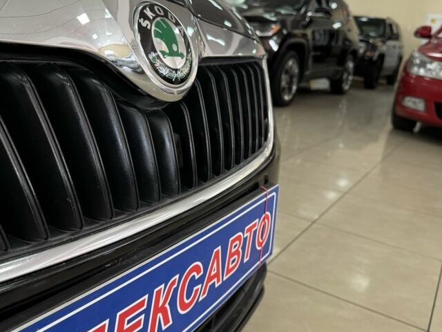 Шкода Фабия 2011 в Кропивницком (Кировограде) на Automoto.ua Черный Шкода Фабия, объемом двигателя 1.4 л и пробегом 172 тыс. км за 6400 $, фото 7 на Automoto.ua