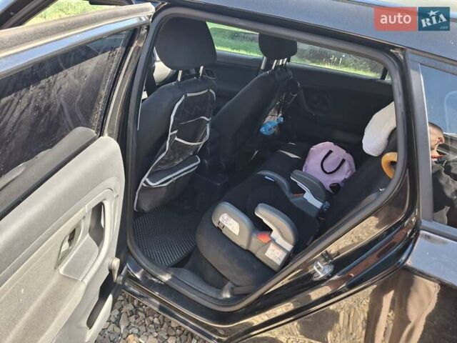 Шкода Фабия 2011 в Коломые на Automoto.ua Черный Шкода Фабия, объемом двигателя 1.6 л и пробегом 200 тыс. км за 5500 $, фото 3 на Automoto.ua