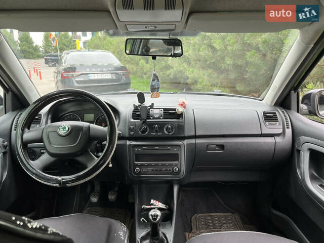Чорний Шкода Фабія, об'ємом двигуна 1.2 л та пробігом 270 тис. км за 5500 $, фото 8 на Automoto.ua