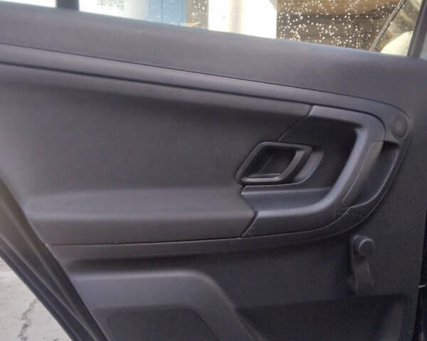 Шкода Фабия 2011 в Новоднестровск на Automoto.ua Черный Шкода Фабия, объемом двигателя 1.2 л и пробегом 195 тыс. км за 6300 $, фото 6 на Automoto.ua