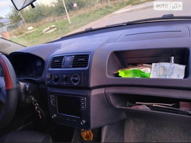 Чорний Шкода Фабія, об'ємом двигуна 0 л та пробігом 240 тис. км за 4300 $, фото 6 на Automoto.ua