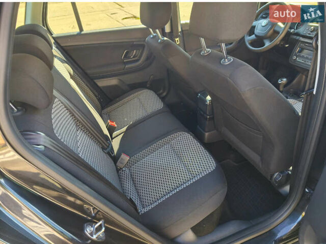 Шкода Фабия 2011 в Новоднестровск на Automoto.ua Черный Шкода Фабия, объемом двигателя 1.2 л и пробегом 195 тыс. км за 6300 $, фото 3 на Automoto.ua