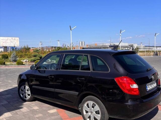 Черный Шкода Фабия, объемом двигателя 1.6 л и пробегом 295 тыс. км за 6699 $, фото 1 на Automoto.ua