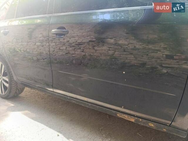 Черный Шкода Фабия, объемом двигателя 1.4 л и пробегом 254 тыс. км за 6999 $, фото 8 на Automoto.ua