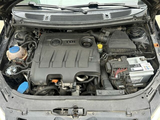 Чорний Шкода Фабія, об'ємом двигуна 1.6 л та пробігом 275 тис. км за 5250 $, фото 8 на Automoto.ua