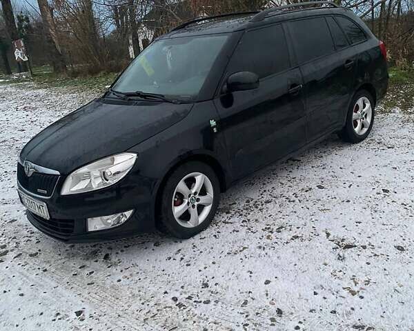 Черный Шкода Фабия, объемом двигателя 1.2 л и пробегом 258 тыс. км за 5490 $, фото 3 на Automoto.ua