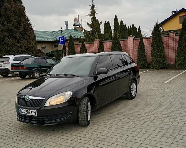 Черный Шкода Фабия, объемом двигателя 1.6 л и пробегом 221 тыс. км за 5350 $, фото 1 на Automoto.ua