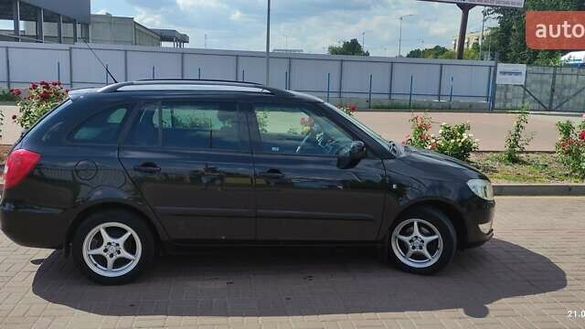 Шкода Фабия 2012 в Полтаве на Automoto.ua Черный Шкода Фабия, объемом двигателя 1.6 л и пробегом 211 тыс. км за 6500 $, фото 8 на Automoto.ua