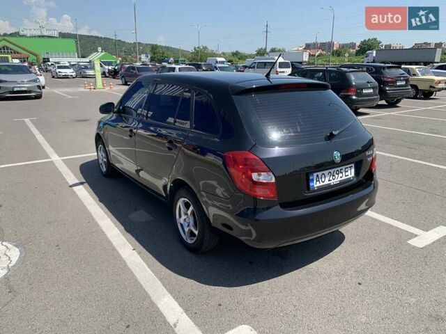 Черный Шкода Фабия, объемом двигателя 1.6 л и пробегом 240 тыс. км за 6000 $, фото 22 на Automoto.ua
