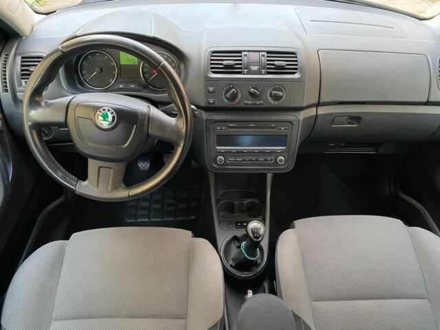 Чорний Шкода Фабія, об'ємом двигуна 0 л та пробігом 239 тис. км за 5900 $, фото 9 на Automoto.ua