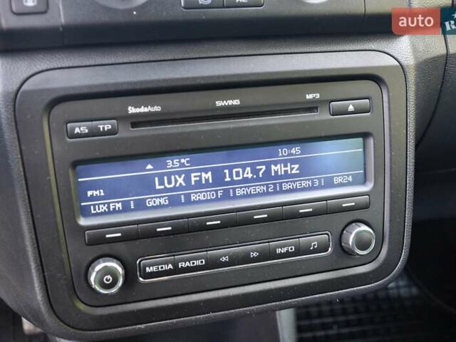 Черный Шкода Фабия, объемом двигателя 1.2 л и пробегом 196 тыс. км за 5700 $, фото 29 на Automoto.ua