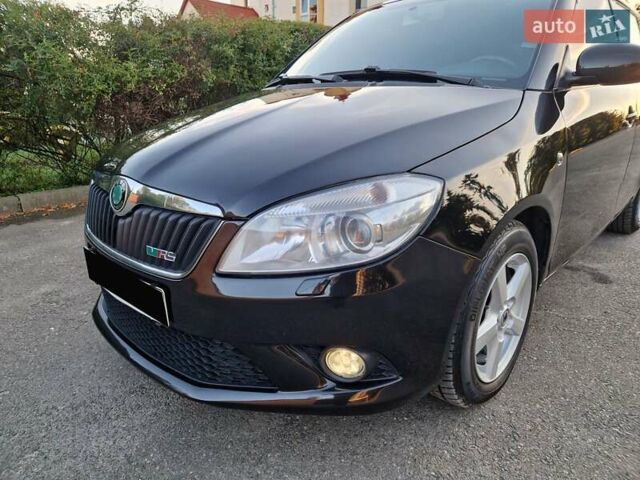 Черный Шкода Фабия, объемом двигателя 1.4 л и пробегом 225 тыс. км за 8600 $, фото 12 на Automoto.ua