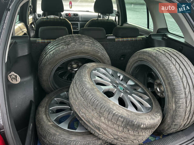 Чорний Шкода Фабія, об'ємом двигуна 1.6 л та пробігом 280 тис. км за 6600 $, фото 12 на Automoto.ua