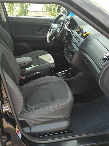 Шкода Фабия 2012 в Полтаве на Automoto.ua Черный Шкода Фабия, объемом двигателя 1.6 л и пробегом 211 тыс. км за 6500 $, фото 2 на Automoto.ua