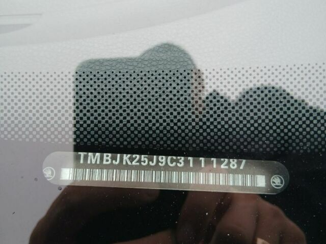 Черный Шкода Фабия, объемом двигателя 1.2 л и пробегом 226 тыс. км за 6100 $, фото 13 на Automoto.ua