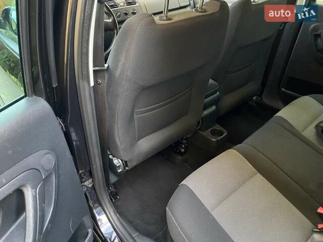 Чорний Шкода Фабія, об'ємом двигуна 1.2 л та пробігом 239 тис. км за 6300 $, фото 6 на Automoto.ua