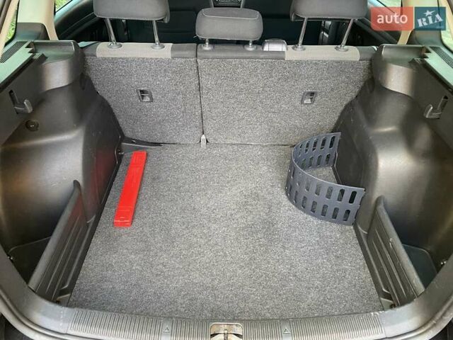Чорний Шкода Фабія, об'ємом двигуна 1.2 л та пробігом 239 тис. км за 6300 $, фото 7 на Automoto.ua
