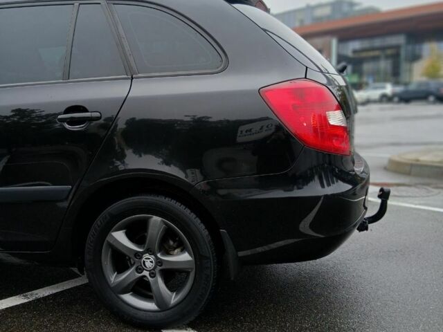 Черный Шкода Фабия, объемом двигателя 1.2 л и пробегом 226 тыс. км за 6100 $, фото 4 на Automoto.ua