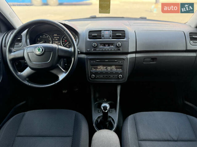 Чорний Шкода Фабія, об'ємом двигуна 1.2 л та пробігом 207 тис. км за 5450 $, фото 18 на Automoto.ua