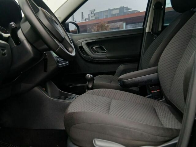 Черный Шкода Фабия, объемом двигателя 1.2 л и пробегом 226 тыс. км за 6100 $, фото 15 на Automoto.ua