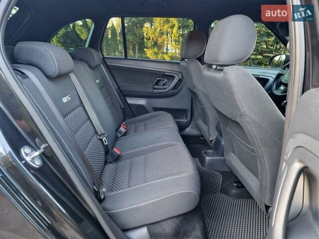 Черный Шкода Фабия, объемом двигателя 1.4 л и пробегом 225 тыс. км за 8600 $, фото 36 на Automoto.ua
