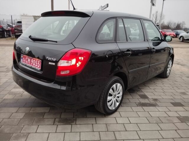 Черный Шкода Фабия, объемом двигателя 1.2 л и пробегом 210 тыс. км за 5250 $, фото 2 на Automoto.ua