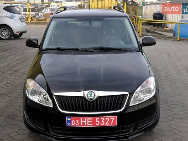 Черный Шкода Фабия, объемом двигателя 1.2 л и пробегом 196 тыс. км за 5700 $, фото 3 на Automoto.ua
