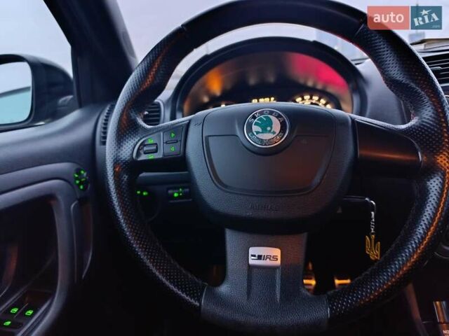 Черный Шкода Фабия, объемом двигателя 1.4 л и пробегом 203 тыс. км за 10500 $, фото 26 на Automoto.ua