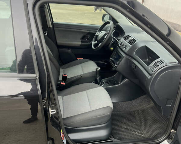 Черный Шкода Фабия, объемом двигателя 0 л и пробегом 139 тыс. км за 5600 $, фото 29 на Automoto.ua