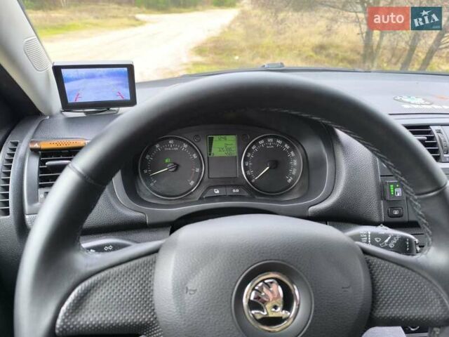 Чорний Шкода Фабія, об'ємом двигуна 1.39 л та пробігом 326 тис. км за 5400 $, фото 9 на Automoto.ua