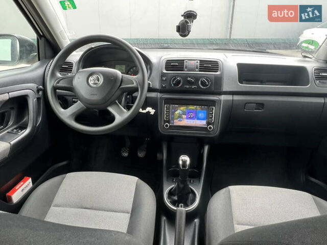 Черный Шкода Фабия, объемом двигателя 0 л и пробегом 139 тыс. км за 5700 $, фото 25 на Automoto.ua