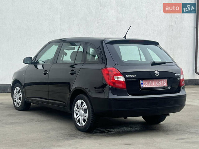 Черный Шкода Фабия, объемом двигателя 0 л и пробегом 139 тыс. км за 5600 $, фото 61 на Automoto.ua