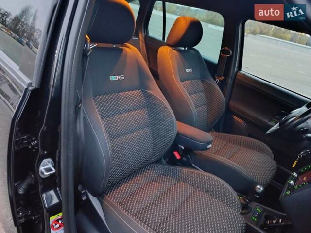 Черный Шкода Фабия, объемом двигателя 1.4 л и пробегом 203 тыс. км за 10500 $, фото 23 на Automoto.ua