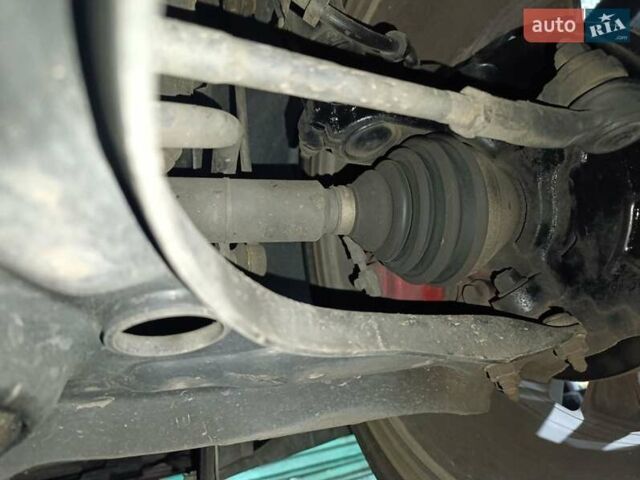 Черный Шкода Фабия, объемом двигателя 1.4 л и пробегом 203 тыс. км за 10500 $, фото 46 на Automoto.ua