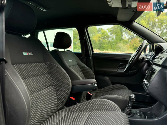 Чорний Шкода Фабія, об'ємом двигуна 1.4 л та пробігом 203 тис. км за 8599 $, фото 26 на Automoto.ua