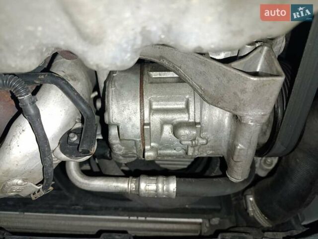 Черный Шкода Фабия, объемом двигателя 1.4 л и пробегом 203 тыс. км за 10500 $, фото 42 на Automoto.ua