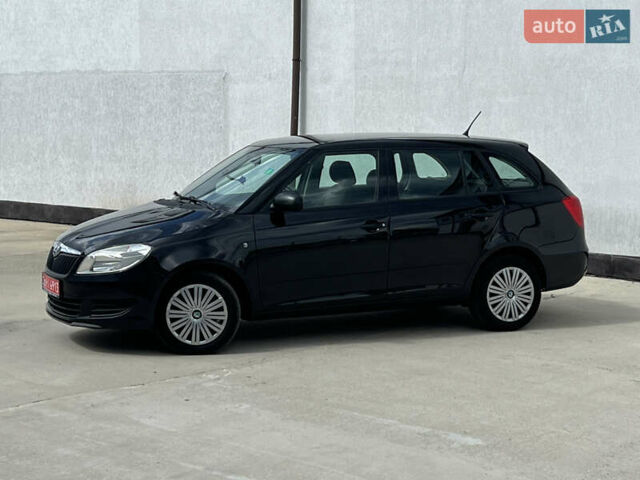 Черный Шкода Фабия, объемом двигателя 0 л и пробегом 139 тыс. км за 5700 $, фото 53 на Automoto.ua