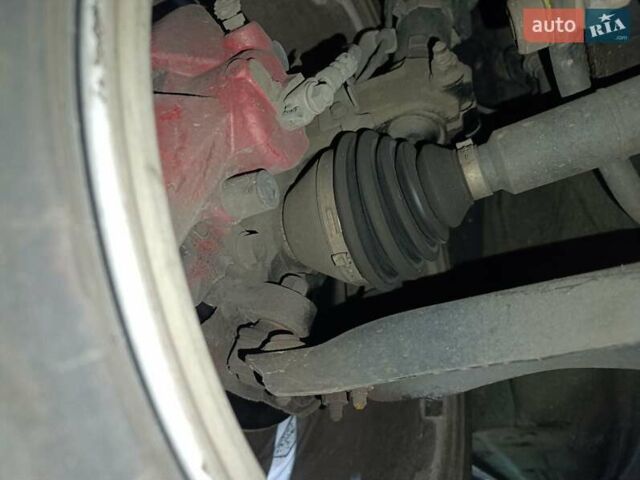 Черный Шкода Фабия, объемом двигателя 1.4 л и пробегом 203 тыс. км за 10500 $, фото 49 на Automoto.ua