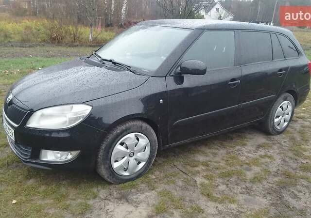 Чорний Шкода Фабія, об'ємом двигуна 1.6 л та пробігом 230 тис. км за 5900 $, фото 1 на Automoto.ua