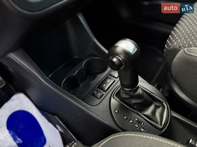 Чорний Шкода Фабія, об'ємом двигуна 1.4 л та пробігом 203 тис. км за 8599 $, фото 23 на Automoto.ua