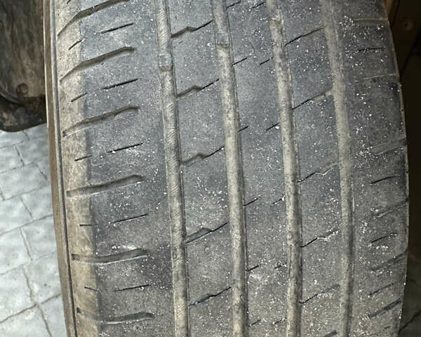 Черный Шкода Фабия, объемом двигателя 1.6 л и пробегом 200 тыс. км за 5200 $, фото 10 на Automoto.ua