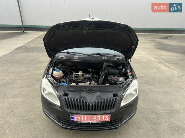 Черный Шкода Фабия, объемом двигателя 0 л и пробегом 139 тыс. км за 5600 $, фото 46 на Automoto.ua