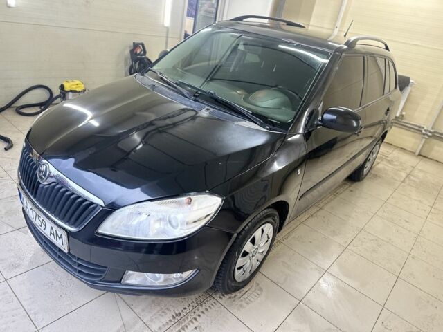 Чорний Шкода Фабія, об'ємом двигуна 1.6 л та пробігом 296 тис. км за 4950 $, фото 1 на Automoto.ua