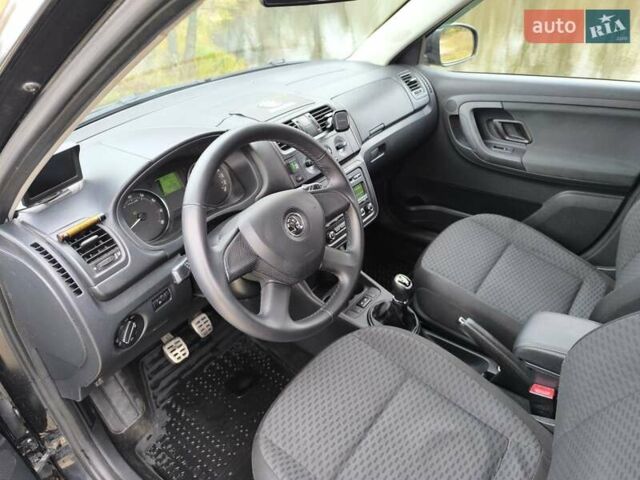 Чорний Шкода Фабія, об'ємом двигуна 1.39 л та пробігом 326 тис. км за 5400 $, фото 8 на Automoto.ua