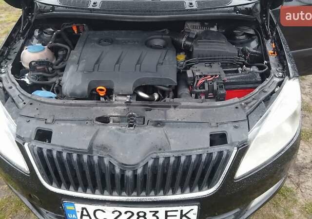 Чорний Шкода Фабія, об'ємом двигуна 1.6 л та пробігом 230 тис. км за 5900 $, фото 2 на Automoto.ua