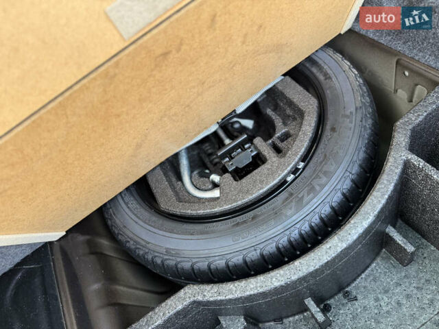 Чорний Шкода Фабія, об'ємом двигуна 1.4 л та пробігом 203 тис. км за 8599 $, фото 32 на Automoto.ua