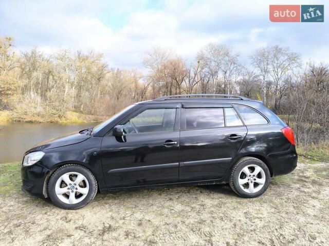 Чорний Шкода Фабія, об'ємом двигуна 1.39 л та пробігом 326 тис. км за 5400 $, фото 2 на Automoto.ua