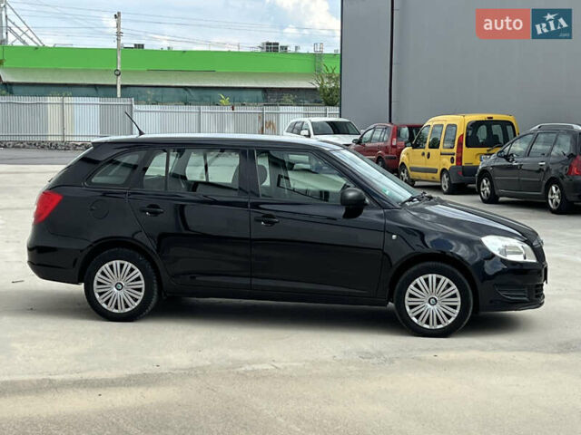 Черный Шкода Фабия, объемом двигателя 0 л и пробегом 139 тыс. км за 5700 $, фото 2 на Automoto.ua
