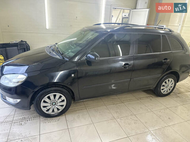 Чорний Шкода Фабія, об'ємом двигуна 1.6 л та пробігом 296 тис. км за 5450 $, фото 4 на Automoto.ua